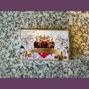 Pat McGrath Labs Mthrshp: Velvet Liason Eye Shadow Palette